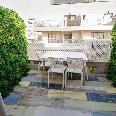 Aurea 5-b Centro Levante بينايدورم